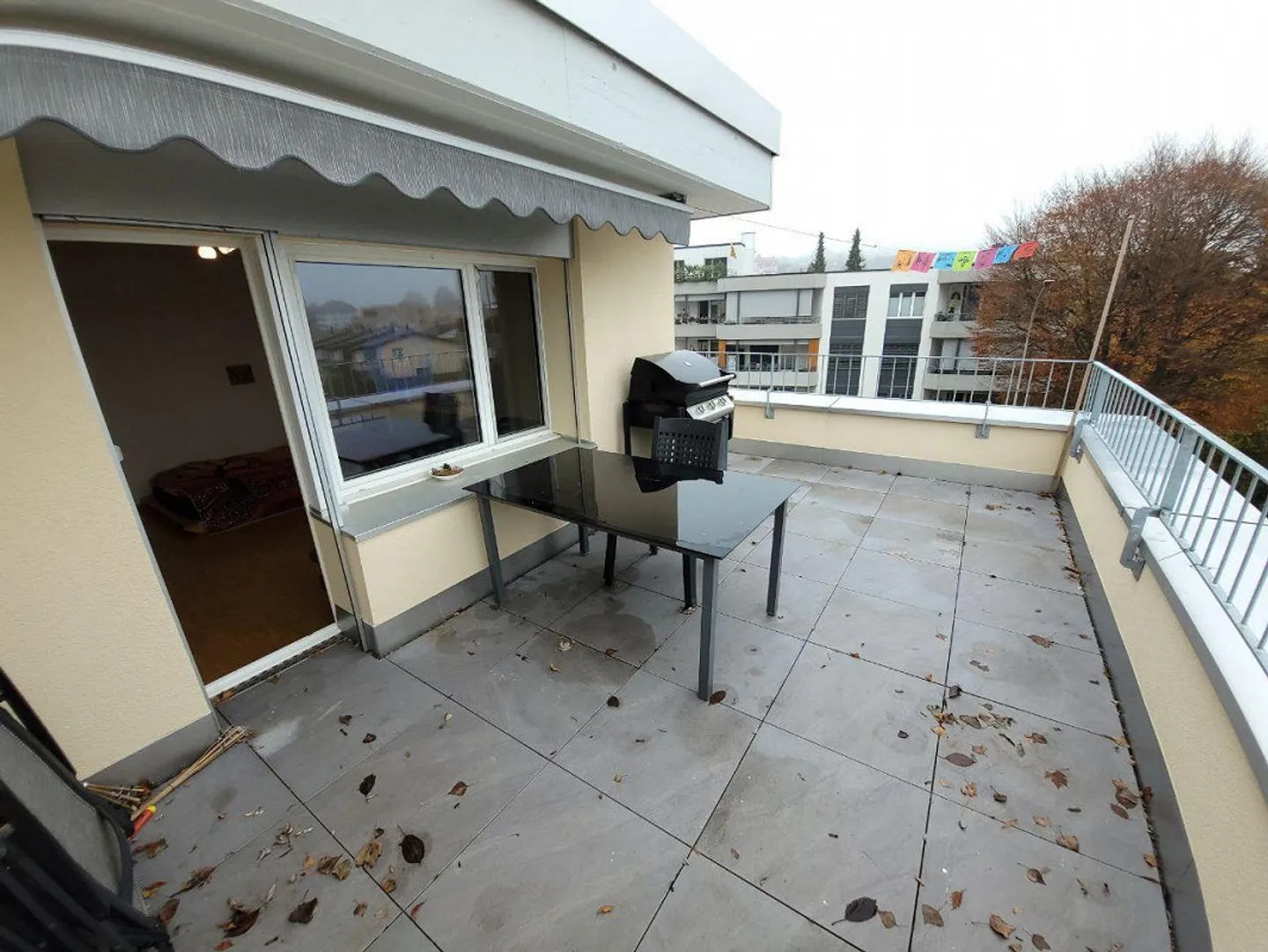 Beautiful 2-room apartment with large terrace, near Aare - Photo 3 of 5