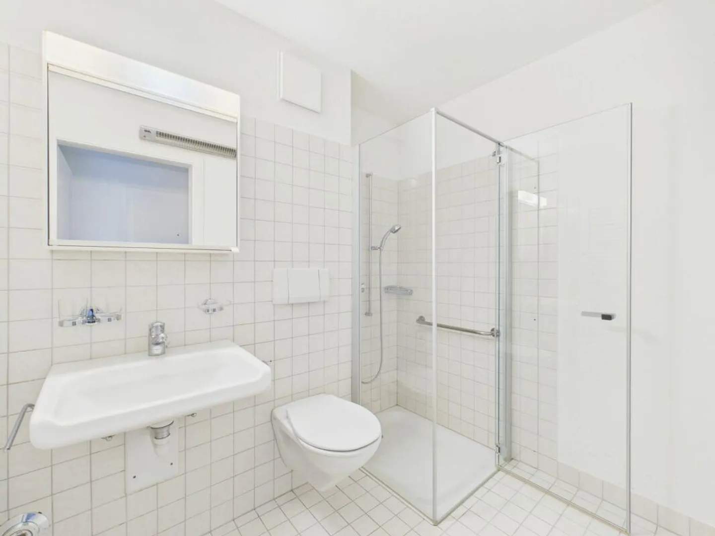 Helle 1.5-Zimmer-Wohnung mit sonnigem Balkon an ruhiger Lage - Foto 3 von 7