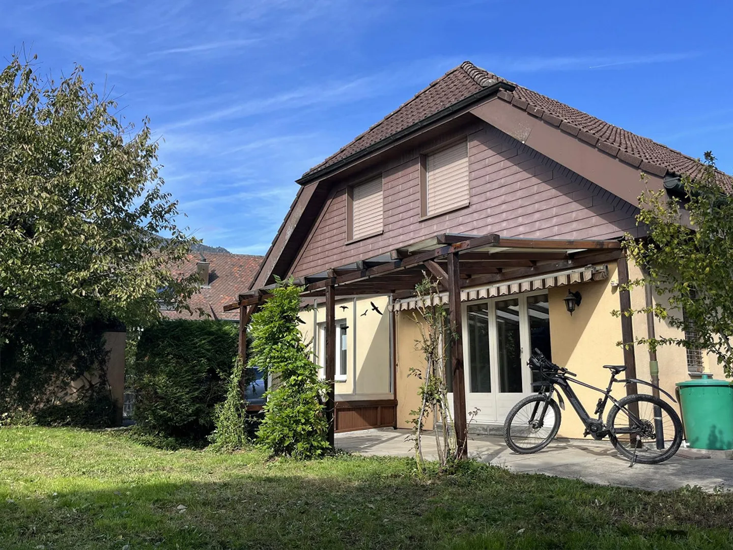 Maison individuelle dans un emplacement privilégié - l'opportunité pour une famille - Photo 1 sur 12