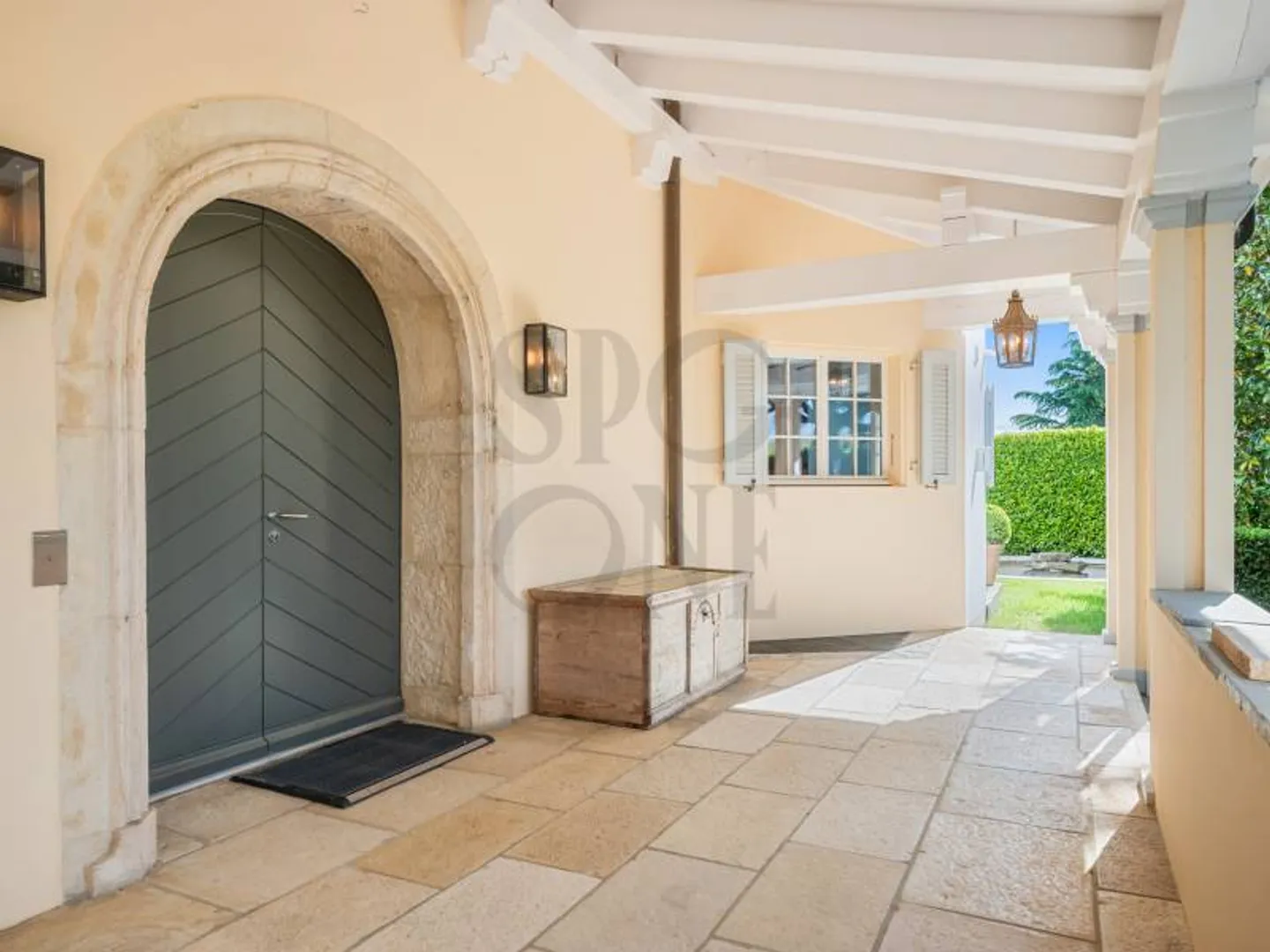 Villa di Lusso con Vista Lago - Foto 3 di 9