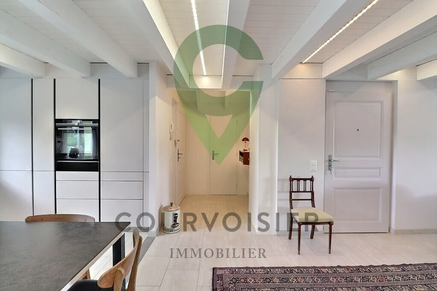 Penthouse Elegante con Vista Lago - Foto 7 di 16