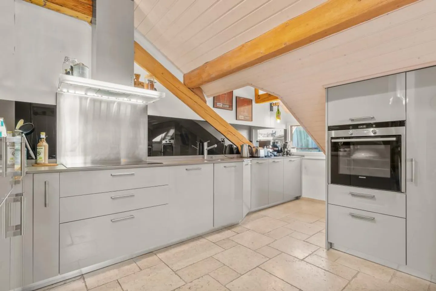 DESIRABLE NEIGHBORHOOD OF FLORIMONT - Photo 7 of 11