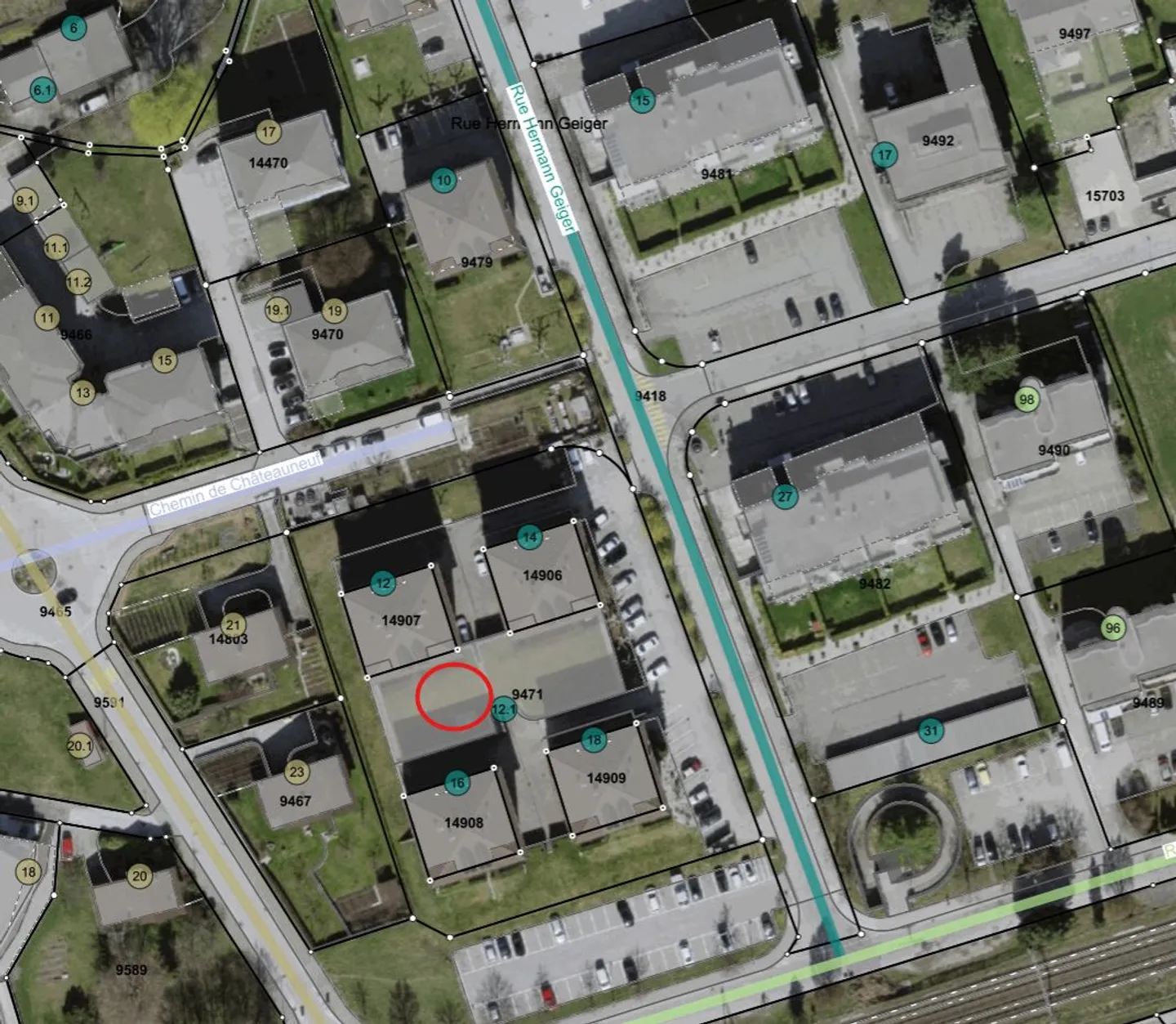 SION | Parcheggio interno - Foto 2 di 2