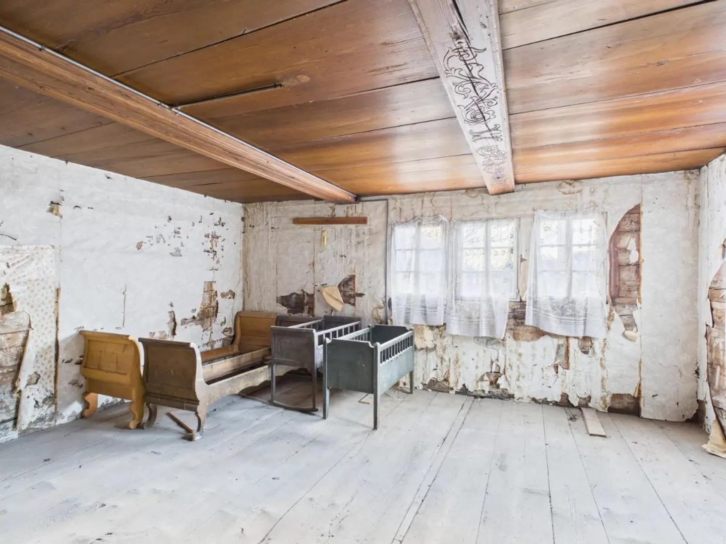 «Altwohnung im historischen Meierhüs von Grengiols» - Foto 7 von 10