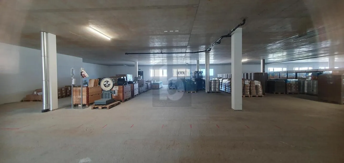 NUOVA COSTRUZIONE IN UNA POSIZIONE CENTRALE - Foto 2 di 6