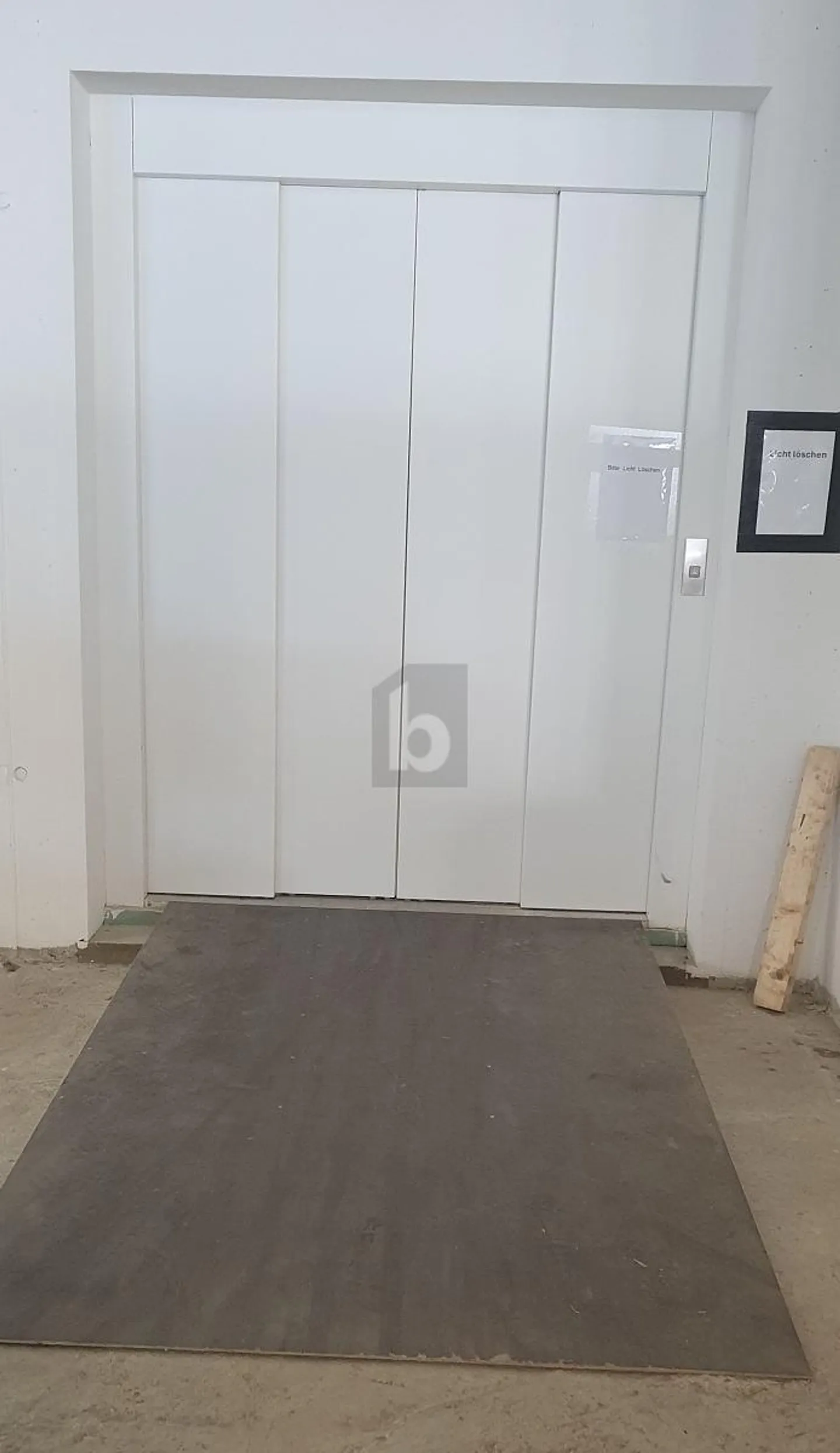 NUOVA COSTRUZIONE IN UNA POSIZIONE CENTRALE - Foto 4 di 6