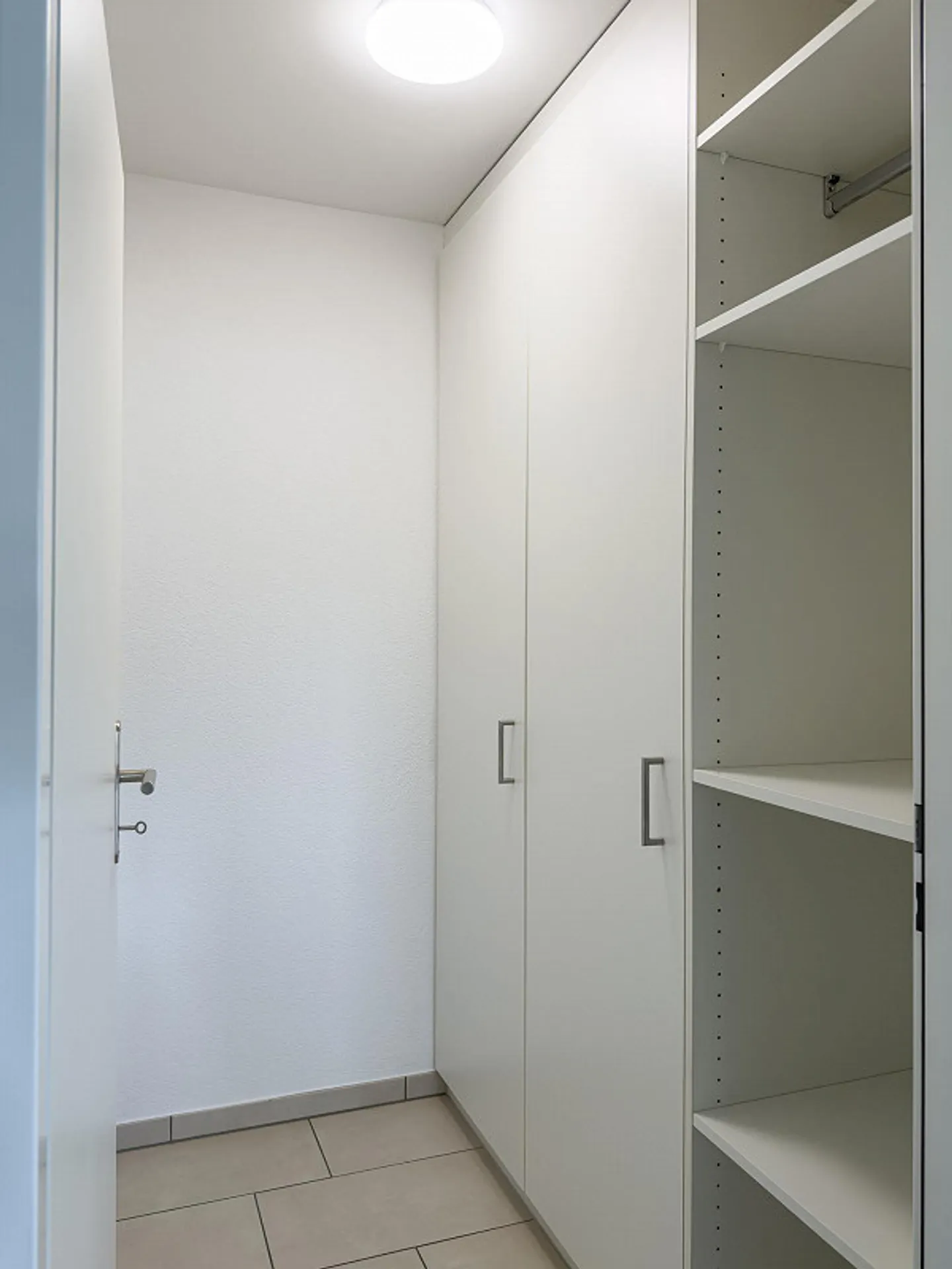 Friendly apartment with large windows - Photo 13 of 13