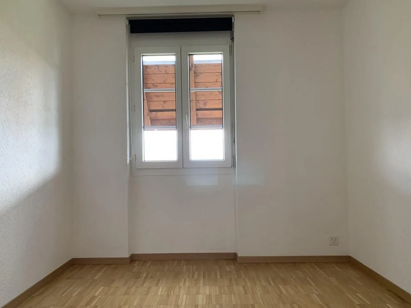 Maisonette apartment with garden seating area and view of Lake Biel - Photo 10 of 12