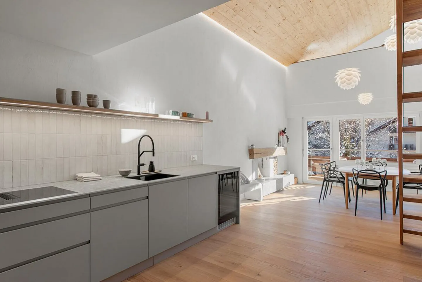 Laax-Murschetg: attico elegante con accesso alle piste e balcone - Foto 1 di 6