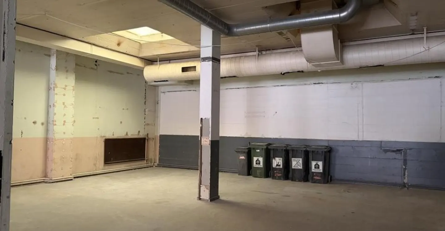 Arcade spaziosa e luminosa nel cuore degli Acacias - 284 m2 - Foto 5 di 6