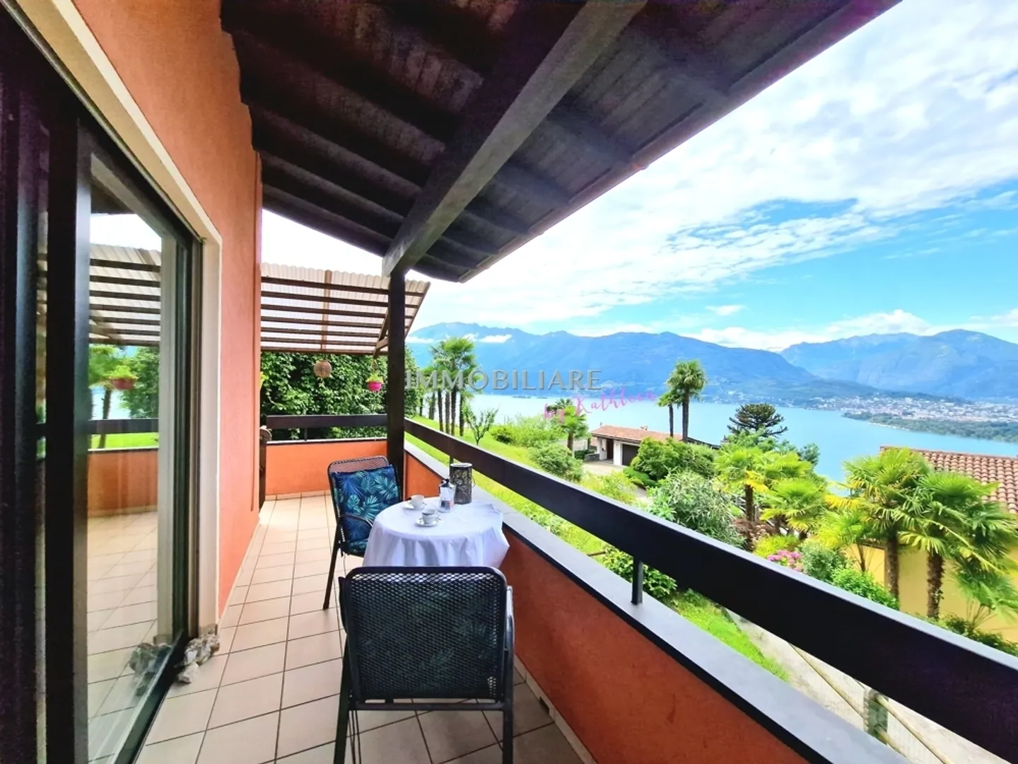 Single-family house with lake view in a quiet location, guest apartment / office - Photo 7 of 13