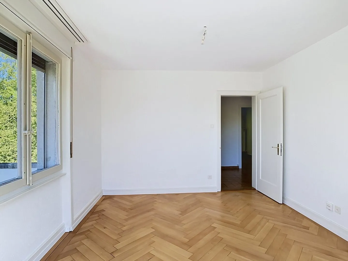 Angenehme und ruhige 3 ½-Zimmer-Wohnung in der Nähe der Natur - Foto 4 von 13