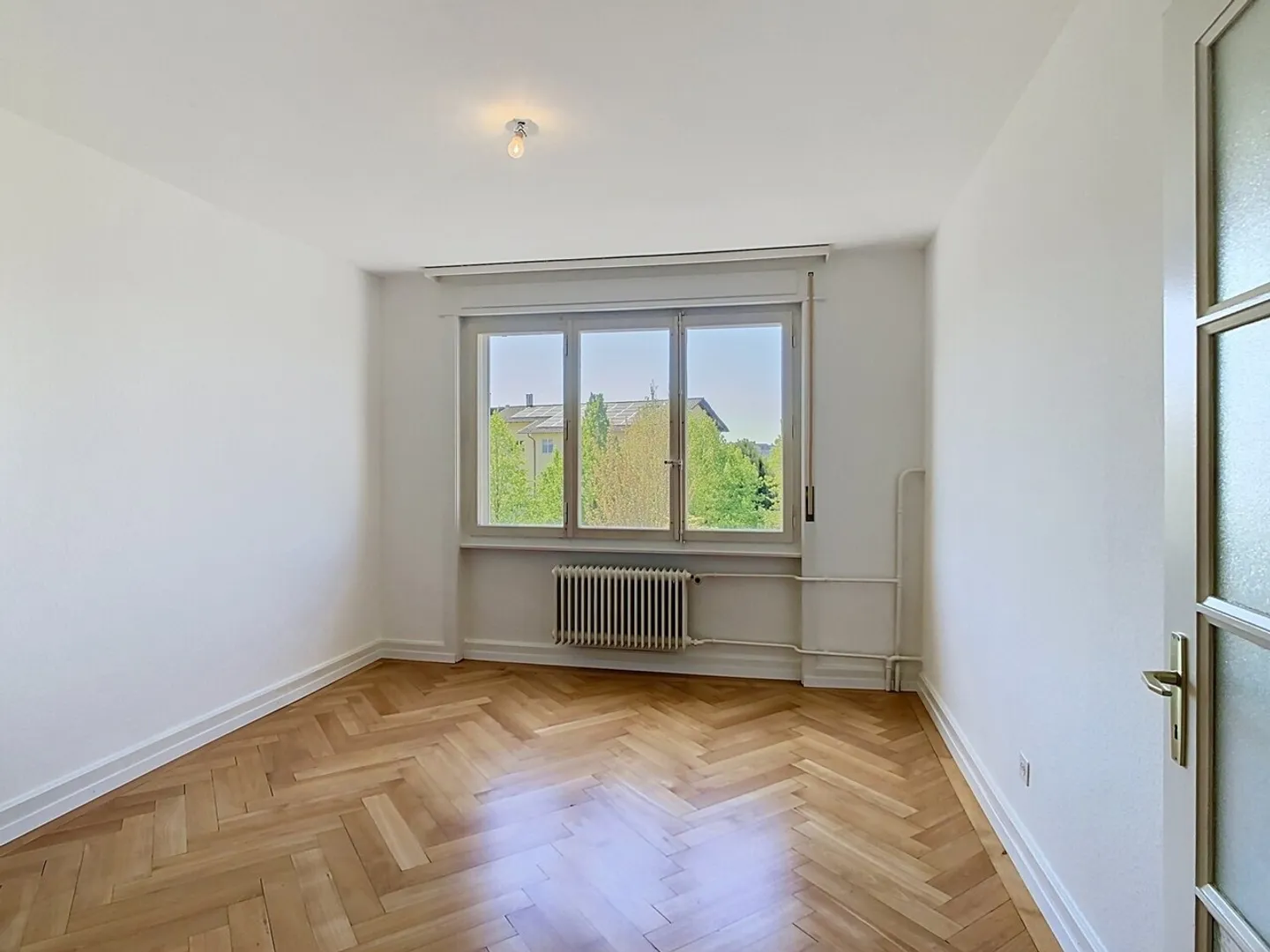 Angenehme und ruhige 3 ½-Zimmer-Wohnung in der Nähe der Natur - Foto 5 von 13