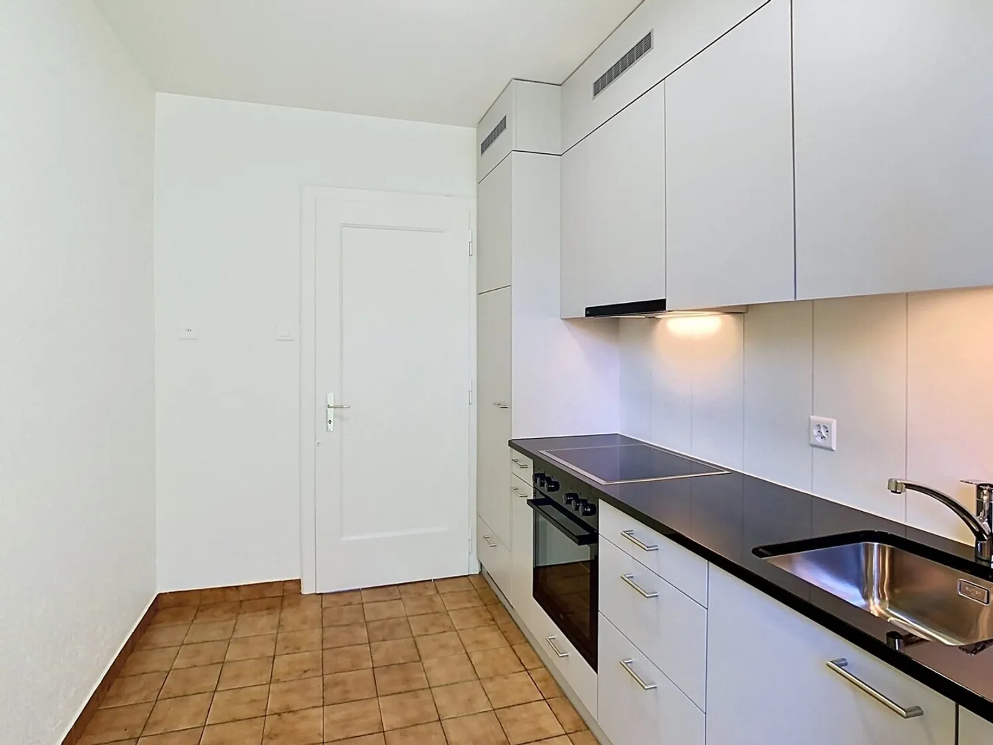 Angenehme und ruhige 3 ½-Zimmer-Wohnung in der Nähe der Natur - Foto 2 von 13