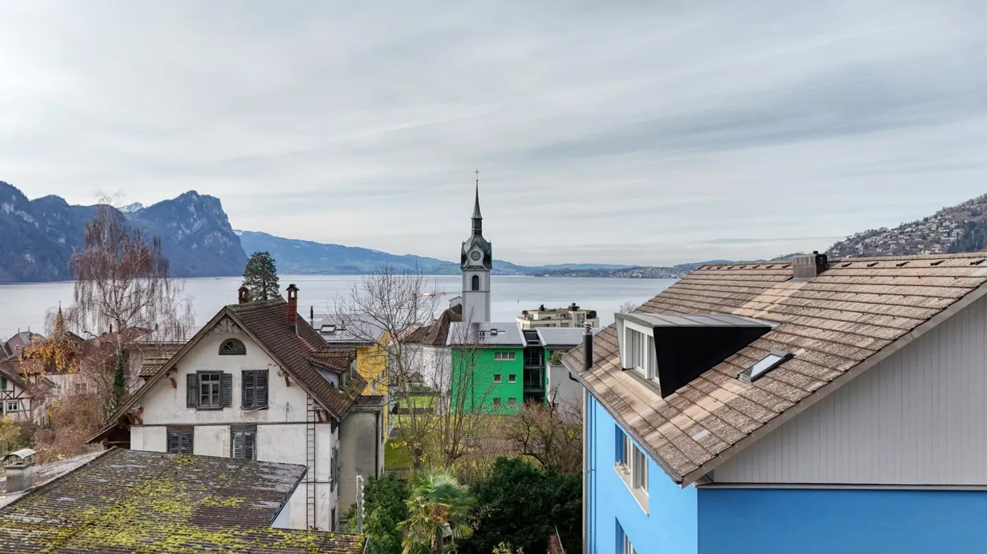 CASA RIVIERA IN VITZNAU ELEGANT 4.5 ROOM PENTHOUSE APARTMENTS IN THE VILLAGE - Photo 7 of 11