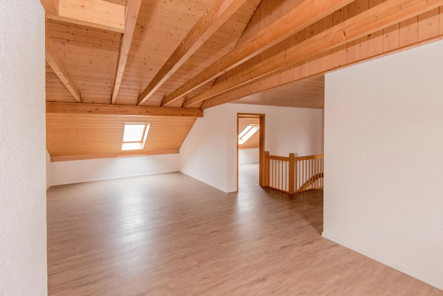 Ampio appartamento duplex di 6,5 locali con grande potenziale - Foto 7 di 12