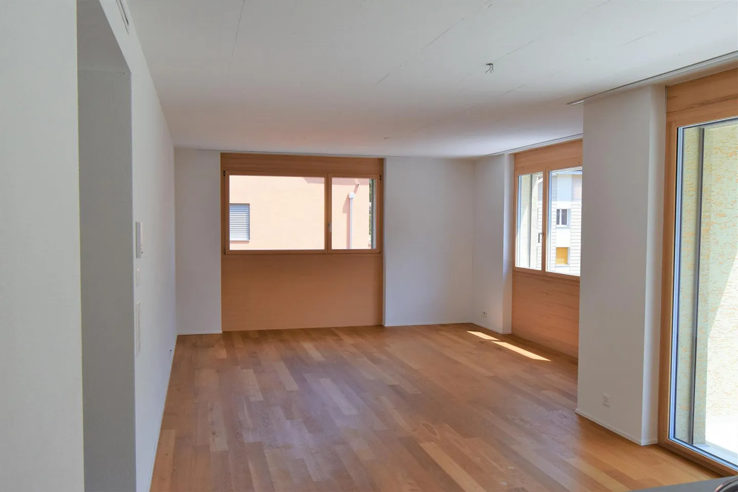 Appartamento moderno e spazioso di 4,5 stanze al 3° piano - Foto 9 di 11
