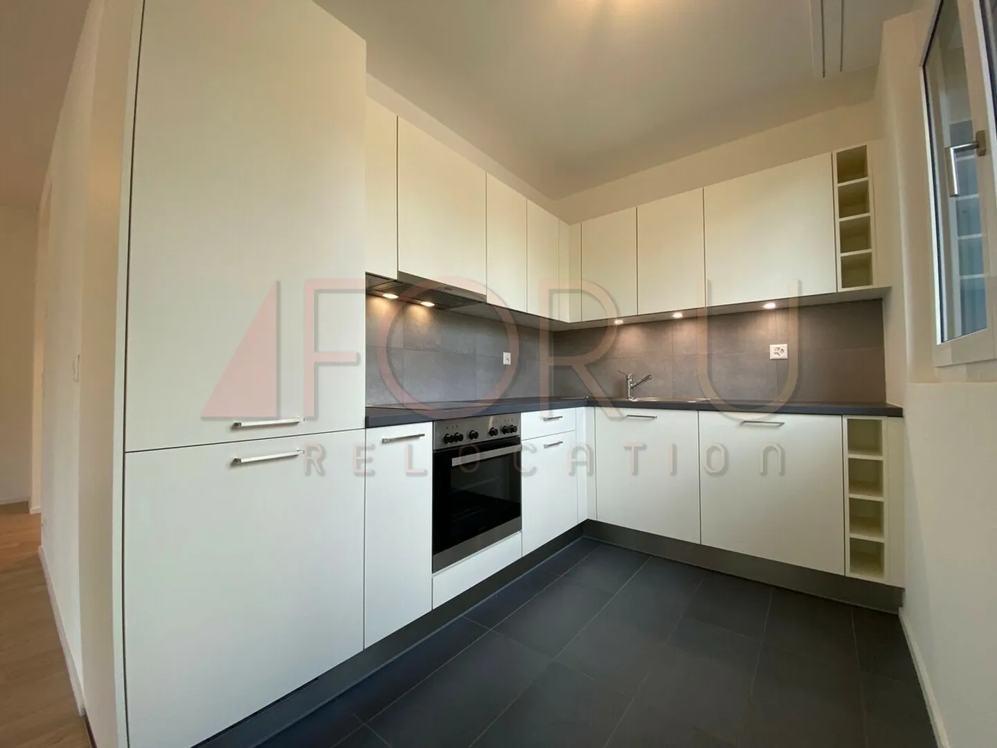 Appartement en HM de 5.5 pièces neuf avec 2 balcons proche de la Bâtie - Photo 3 sur 12