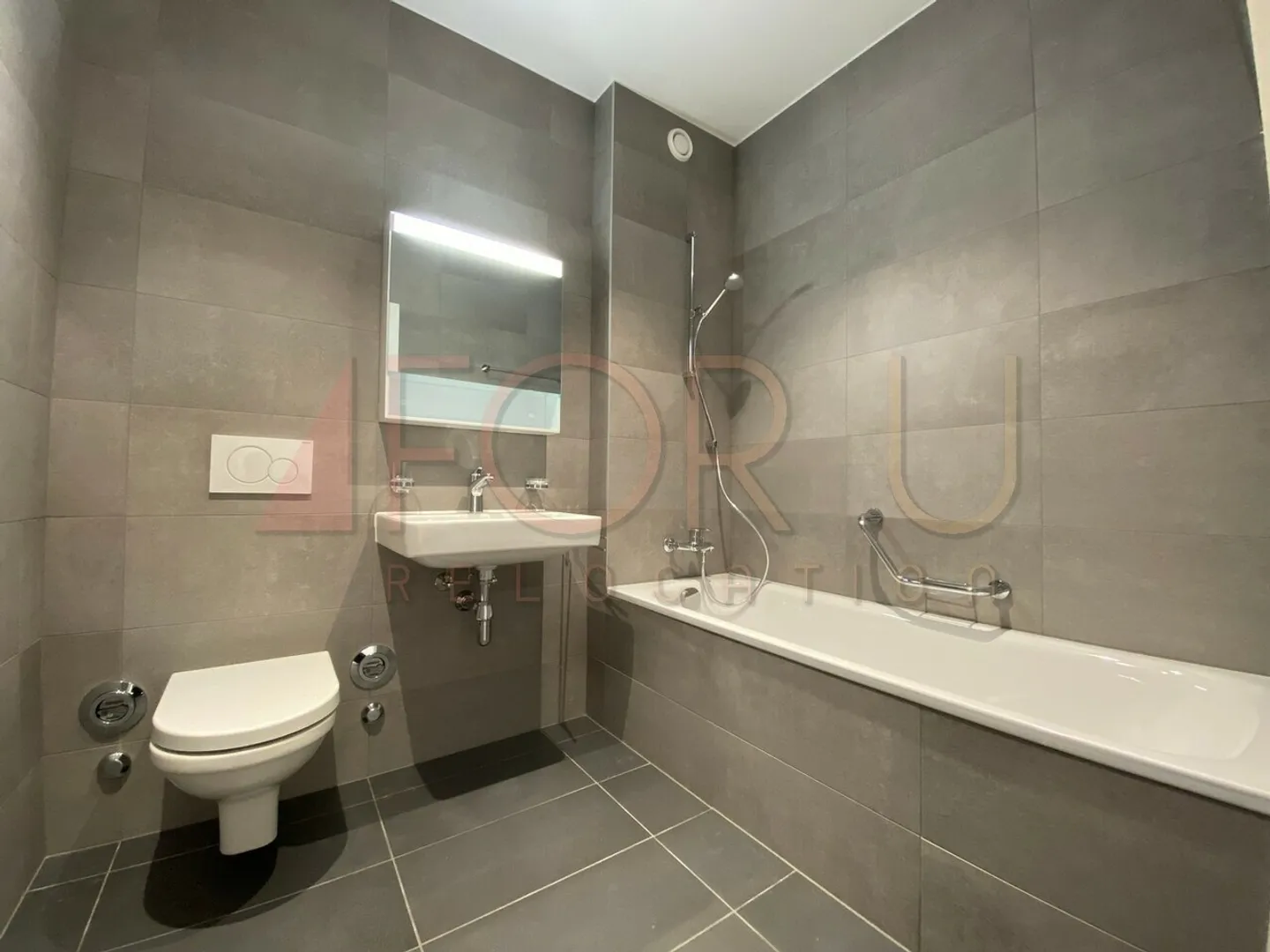 Appartement en HM de 5.5 pièces neuf avec 2 balcons proche de la Bâtie - Photo 8 sur 12