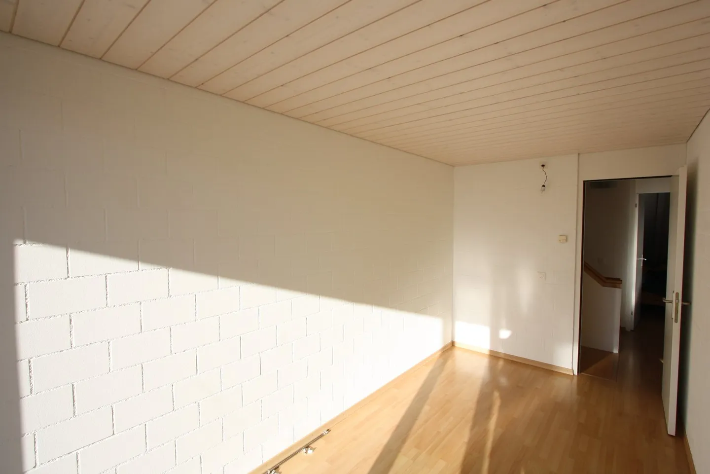 Charmante maisonette de 4,5 pièces dans un endroit calme à Zäzwil - Photo 25 sur 48