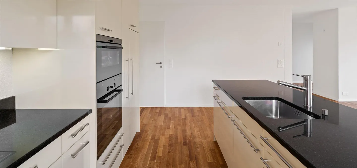 Bella casa angolare con giardino in vendita - Foto 8 di 22