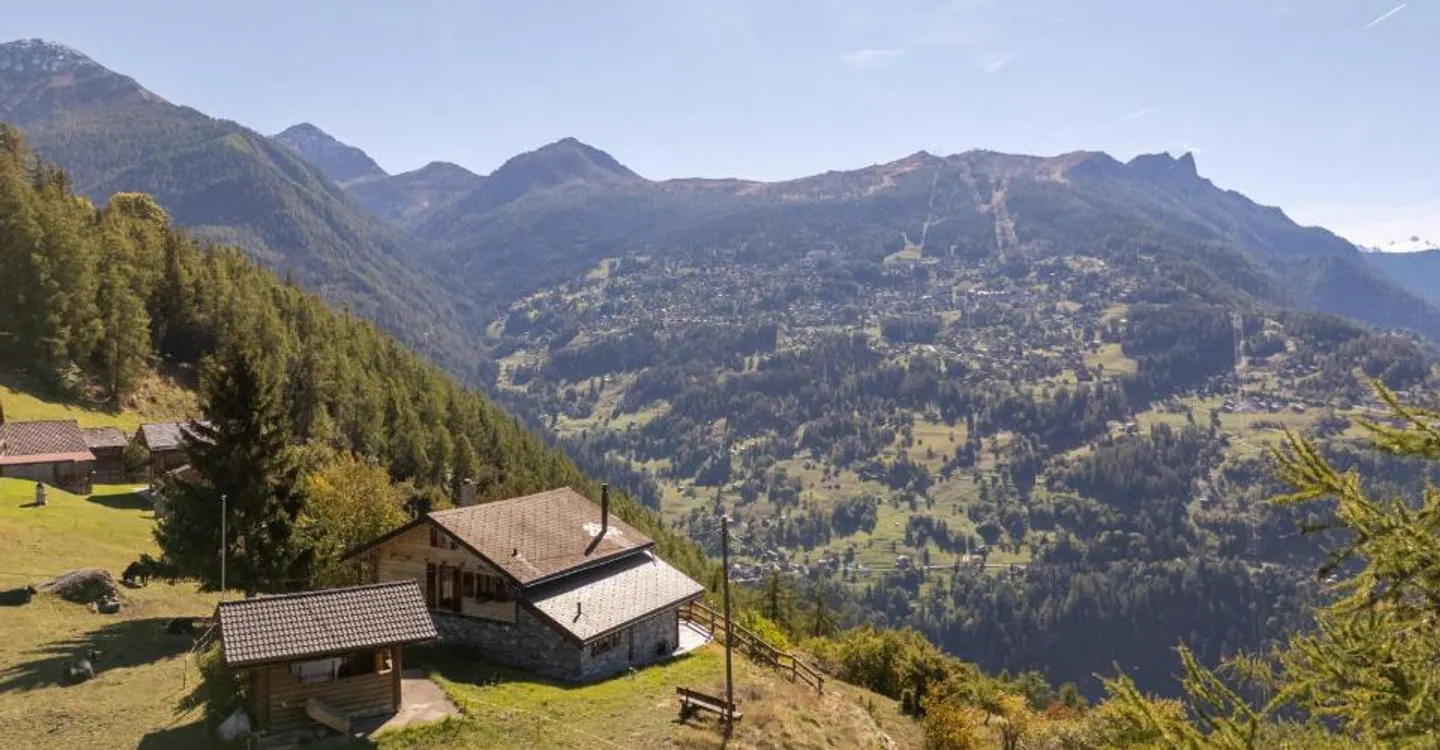 Charmantes Schweizer Chalet mit Aussicht - Foto 4 von 12