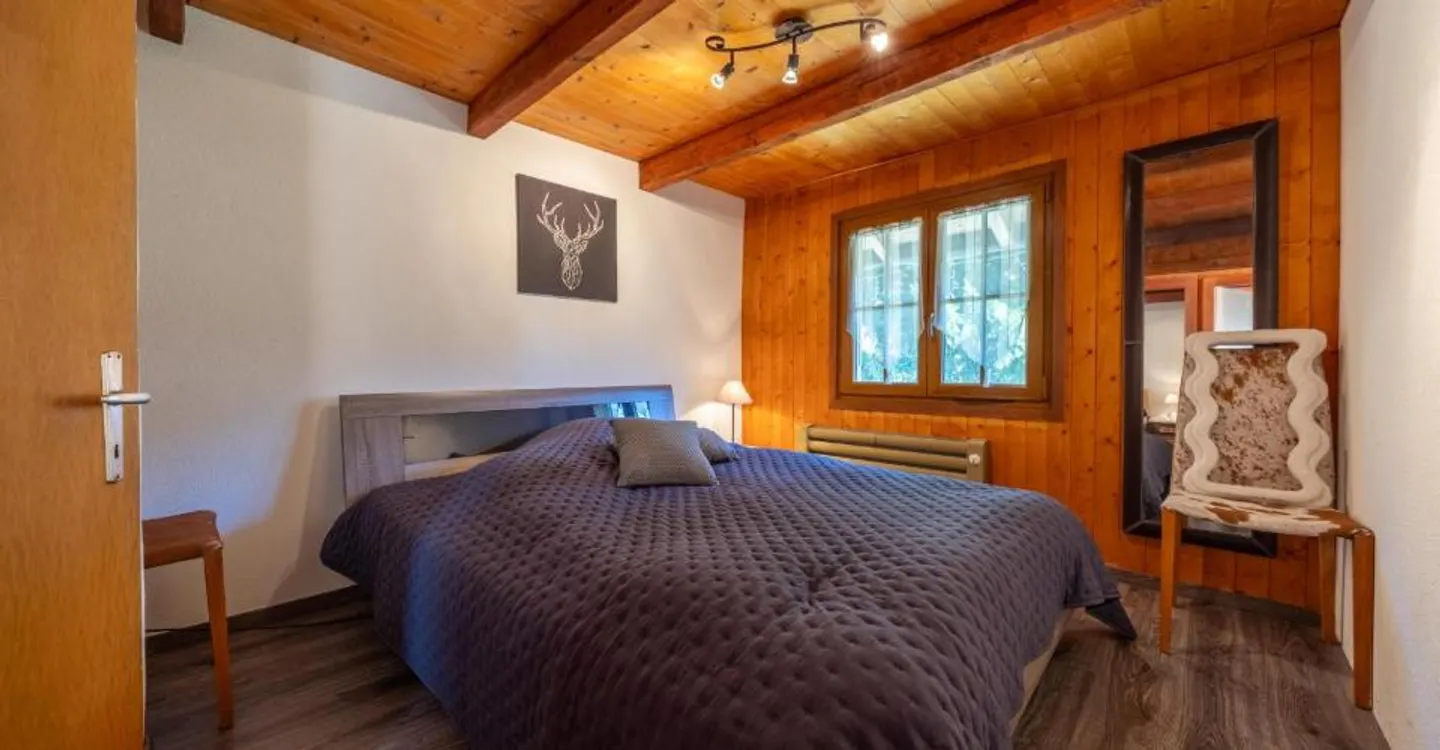 Charmantes Schweizer Chalet mit Aussicht - Foto 11 von 12