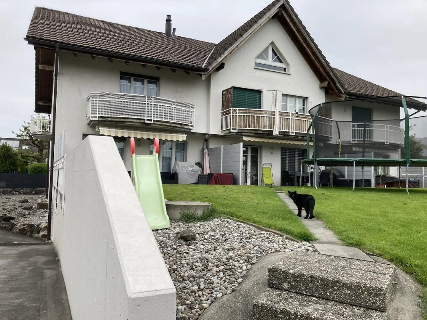 Charmantes Haus mit Garten - Foto 1 von 29