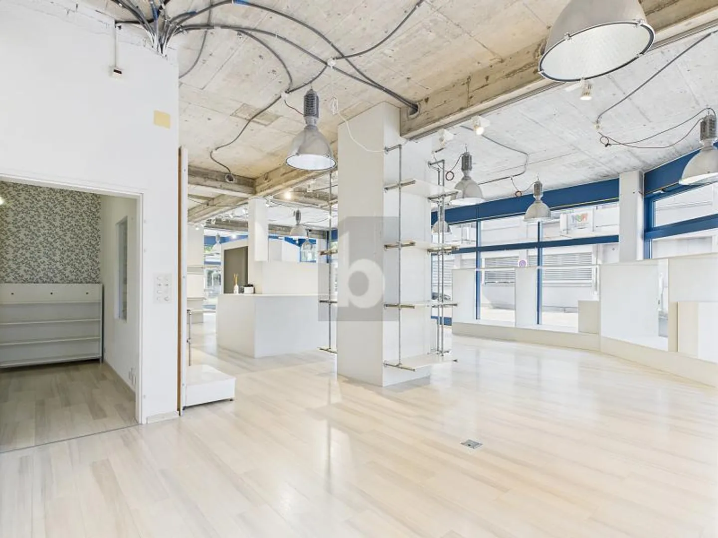 Negozio in vendita - Foto 2 di 6