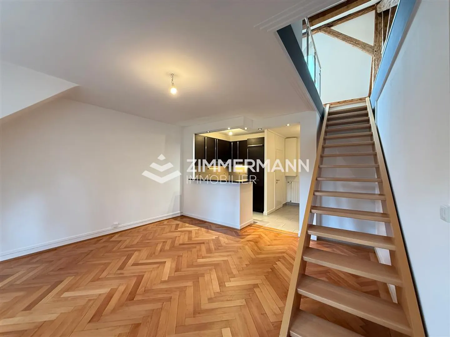Duplex sous les combles spacieux avec 3,5 pièces à Chêne-Bougeries - Photo 2 sur 9