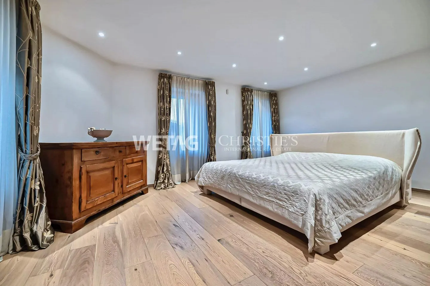 In vendita nel centro di Lugano-Sonvico elegante casa completamente ... - Foto 5 di 10