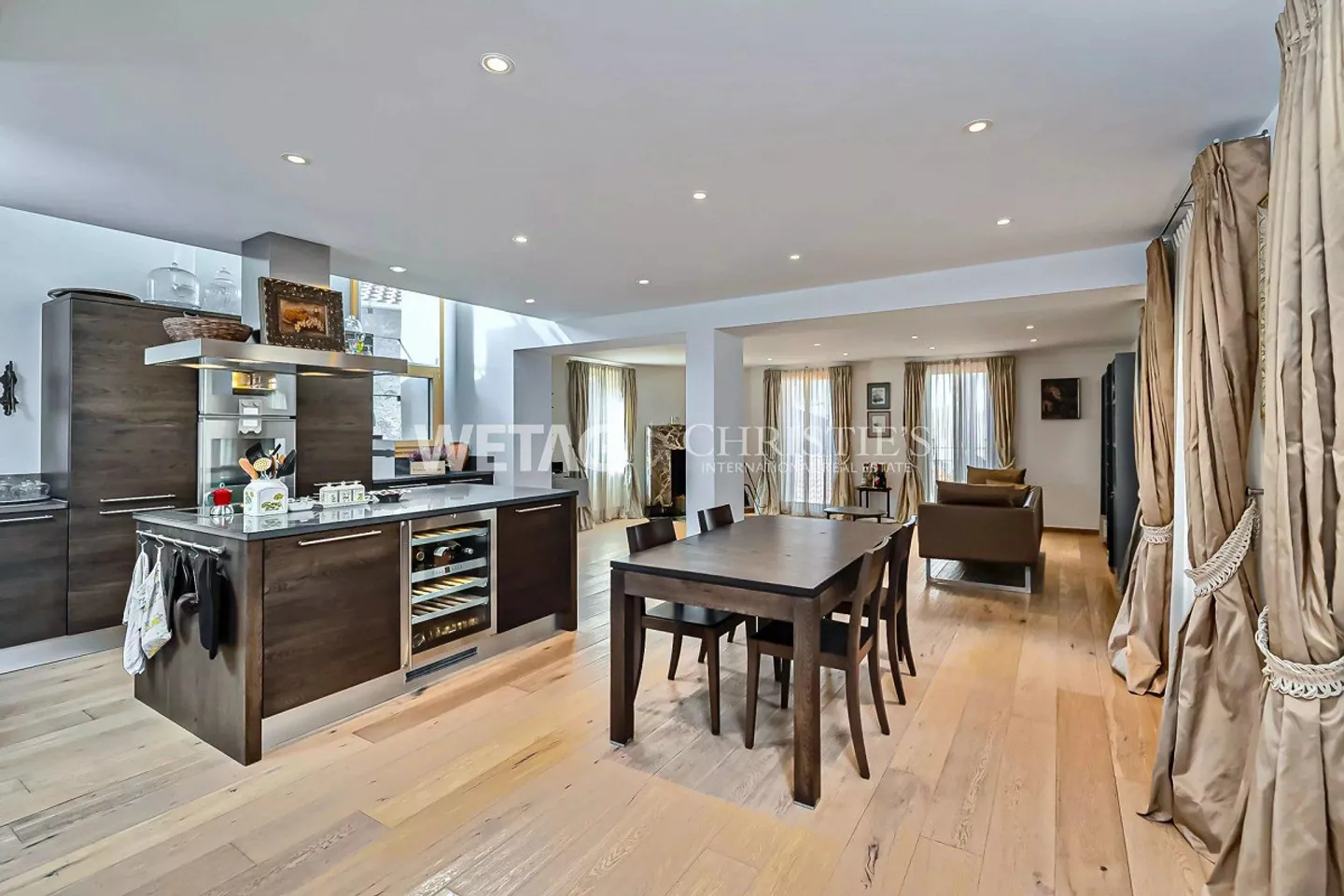 In vendita nel centro di Lugano-Sonvico elegante casa completamente ... - Foto 3 di 10