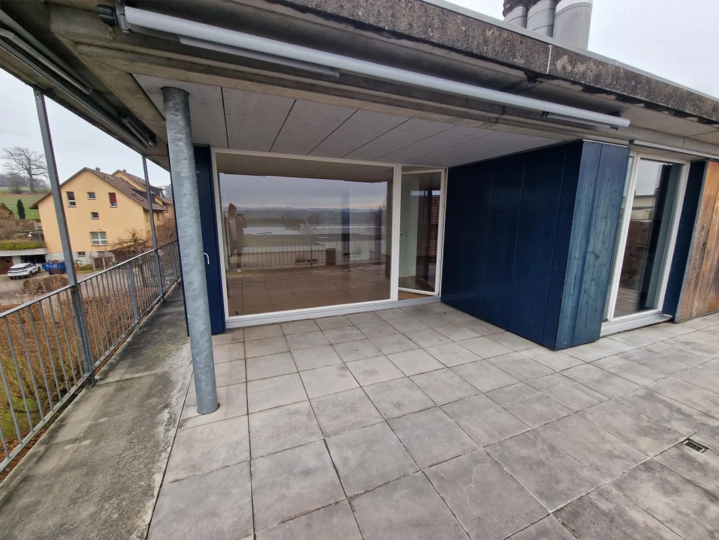 Spazioso appartamento attico in una posizione tranquilla - Foto 4 di 15