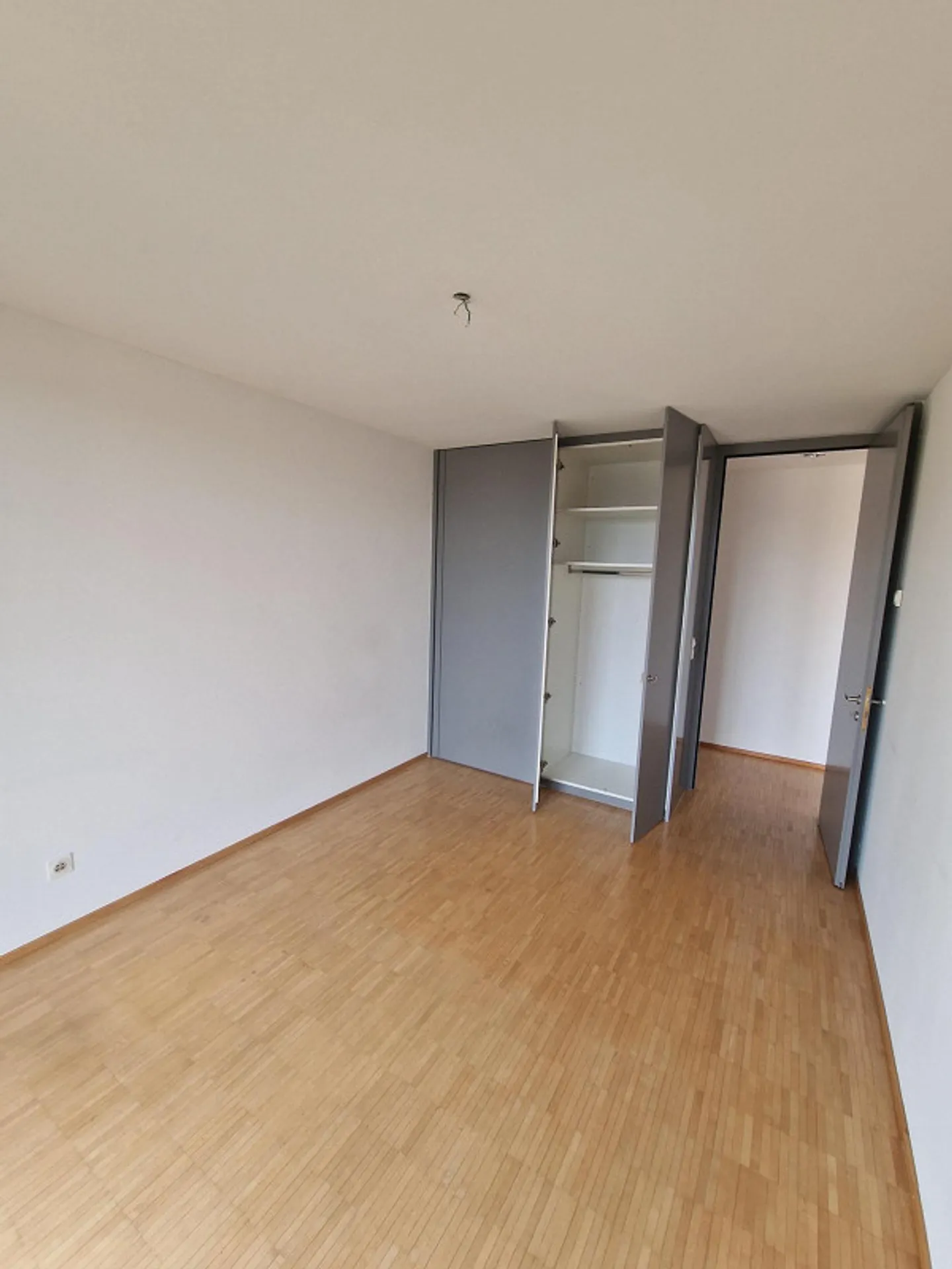 Spazioso appartamento attico in una posizione tranquilla - Foto 8 di 15