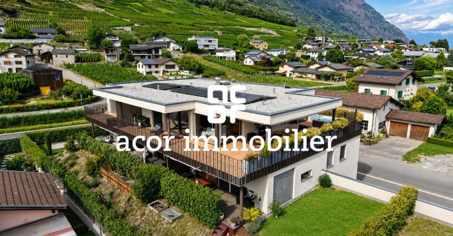 Attique 3.5 pièces d'exception à Fully avec terrasse XXL et jacuzzi - Photo 1 sur 6