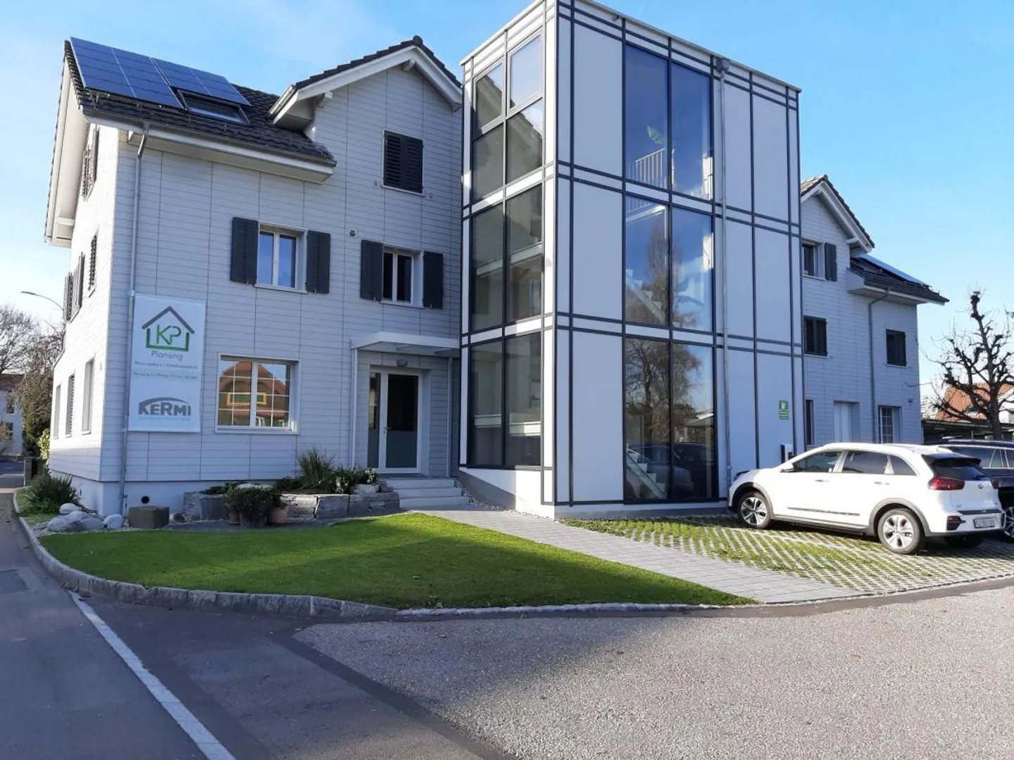 Office space in the center of Schötz! - Photo 1 of 5