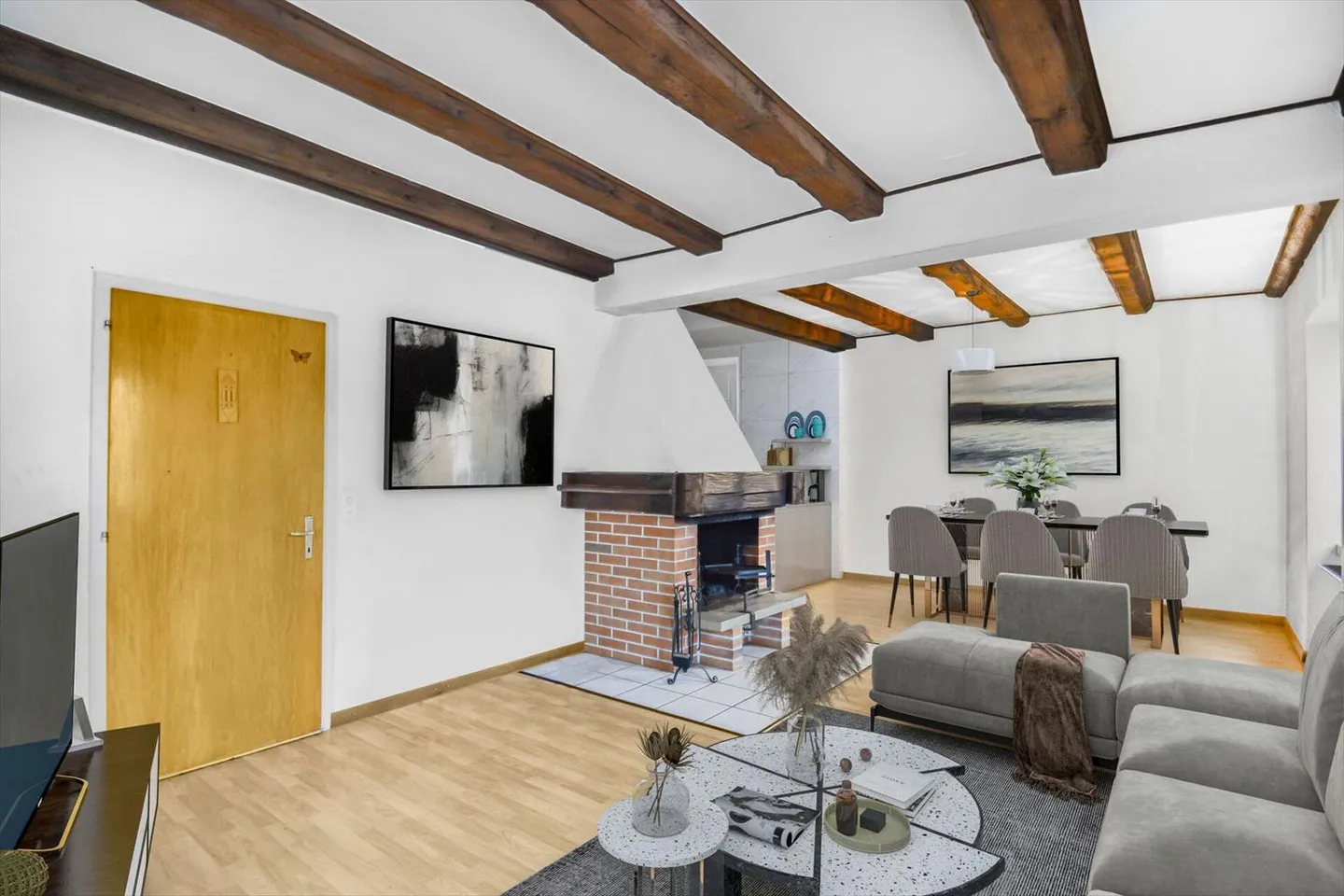 7-Zimmer-Haus - Foto 2 von 12