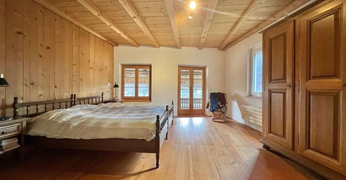 Pferdefarm 4,5 Zimmer, Stall, Paddock, Parks - Foto 2 von 6