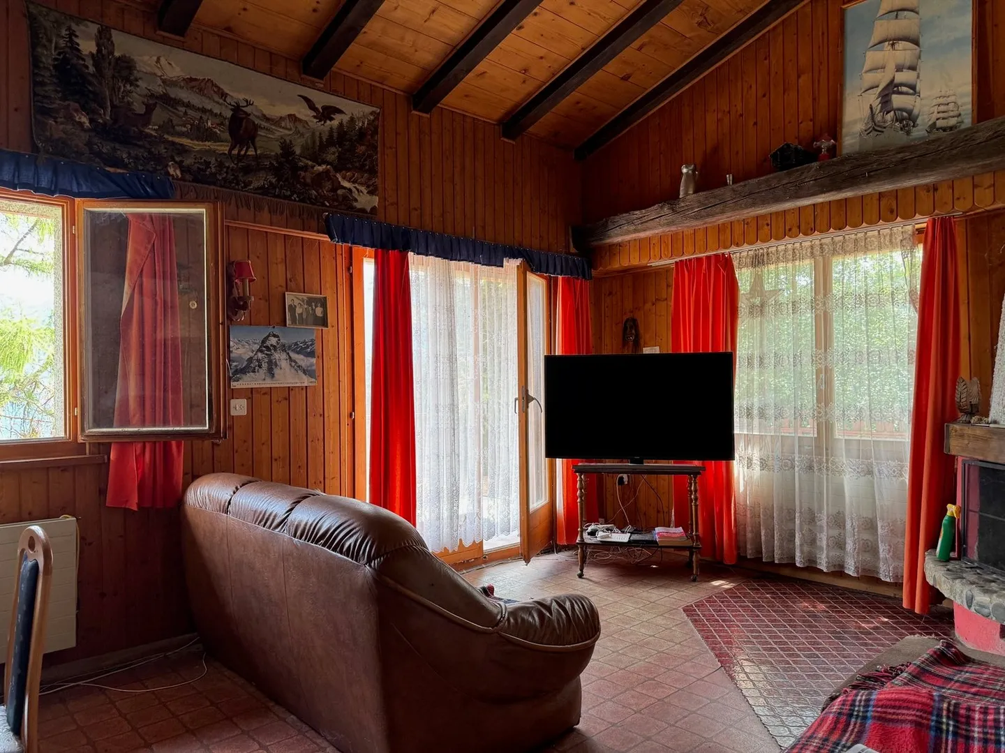 Casa / 4,5 stanze / Richiede una completa ristrutturazione / Mollens / Esclusività - Foto 2 di 6