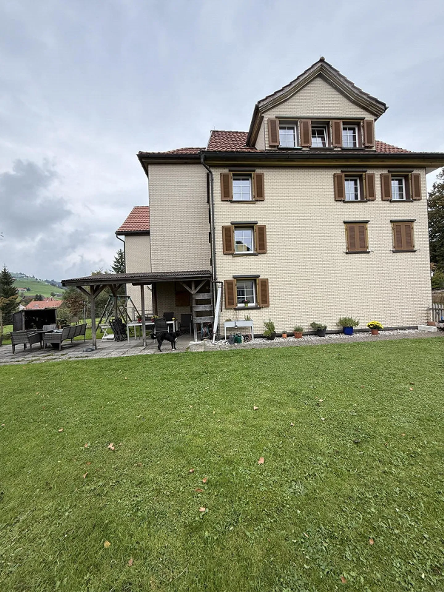 Appartamento accogliente e grande di 5,5 stanze - Foto 2 di 11
