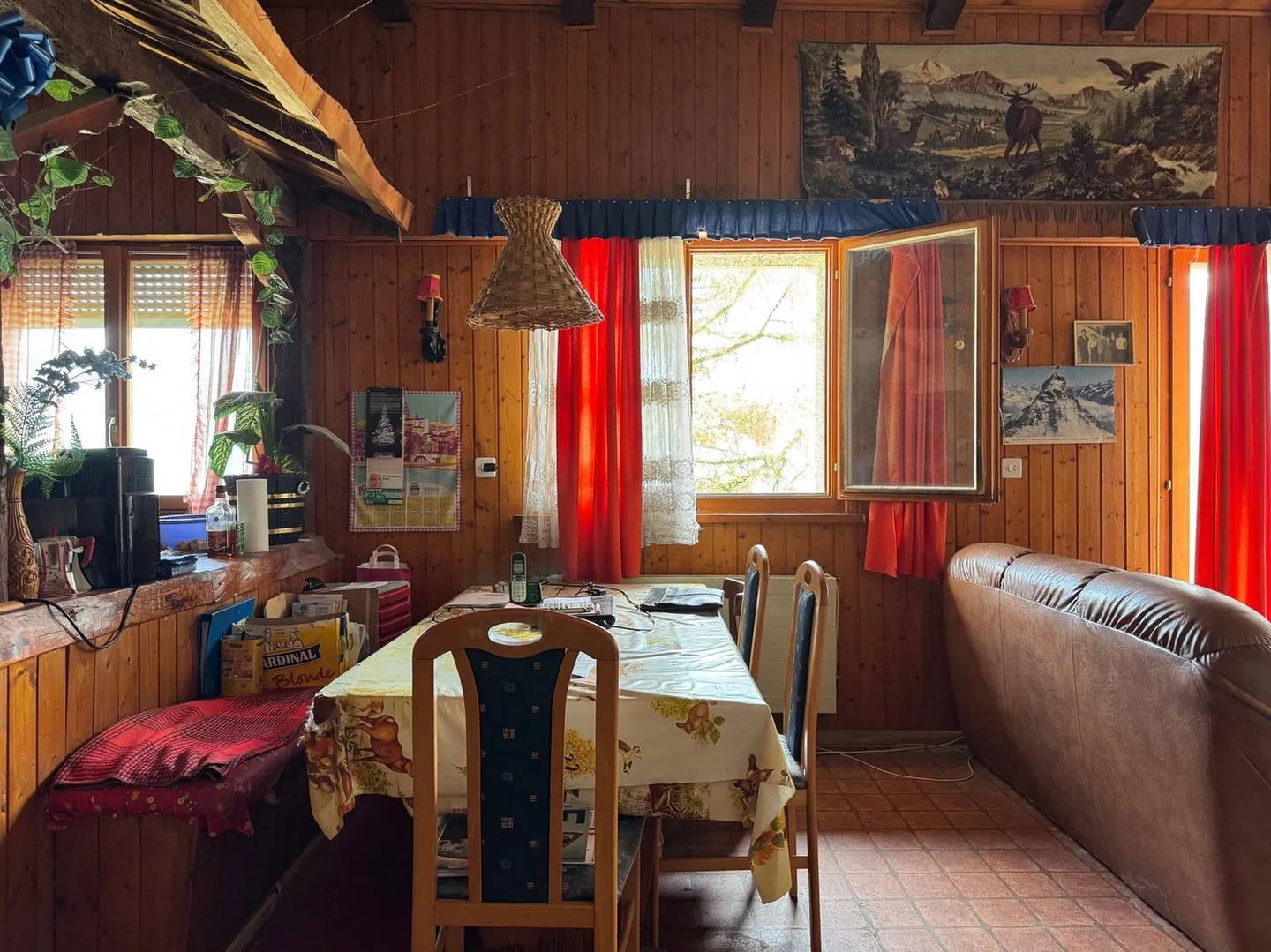 Casa / 4,5 stanze / Richiede una completa ristrutturazione / Mollens / Esclusività - Foto 3 di 6