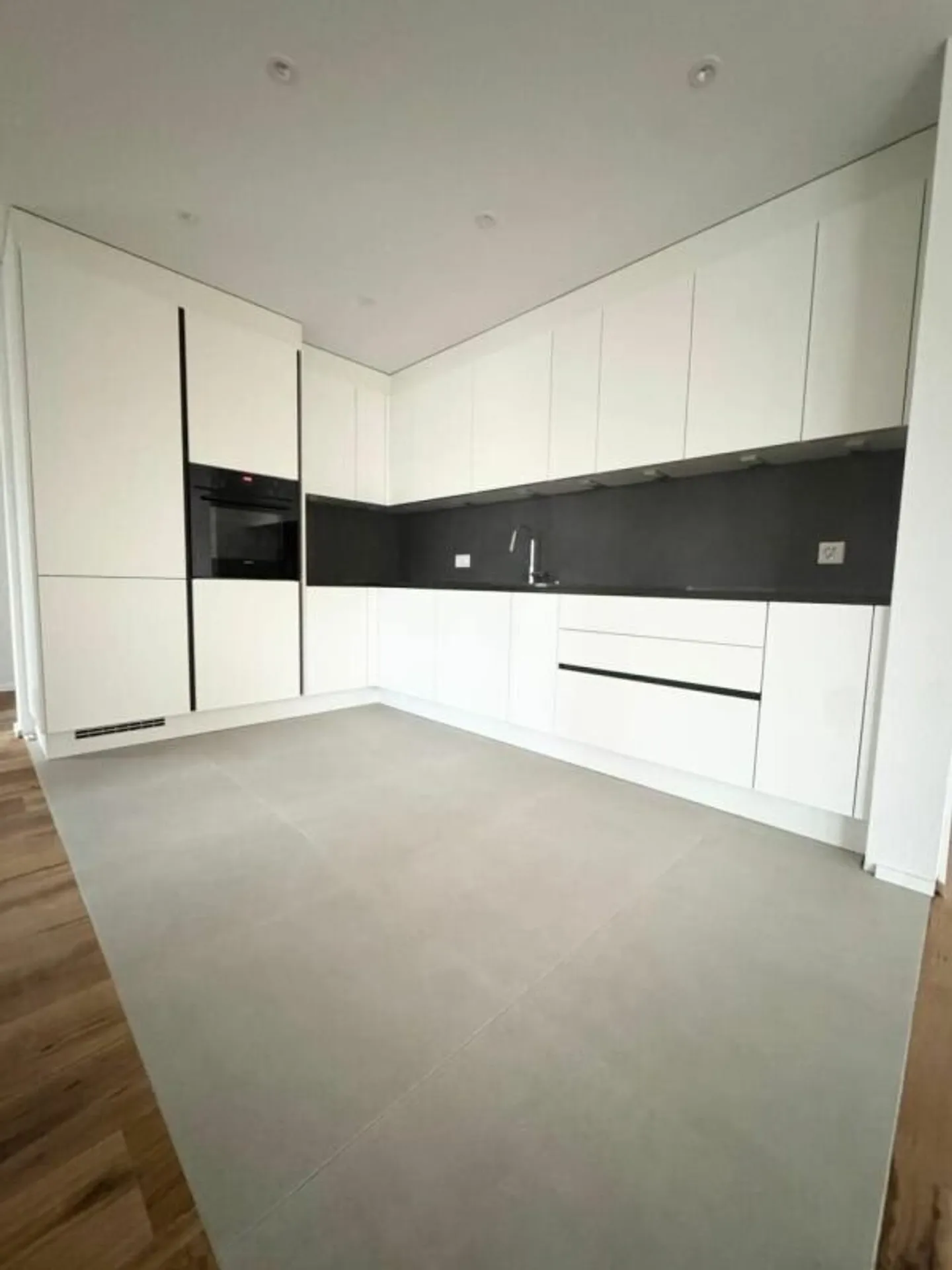 Loyer net offert ! Première location d'appartements exclusifs de 2,5 pièces ; dernière chance, il ne reste que quelques appartements disponibles ! - Photo 4 sur 11