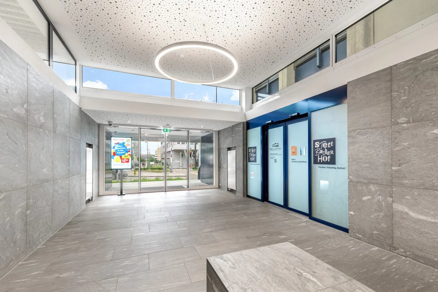 Praxis- / Retailfläche am BHF Stettbach  - Foto 7 di 10