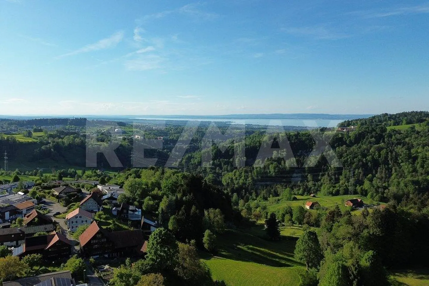 Appartement en attique 5.5 pièces avec terrasse ensoleillée - près de St. Gallen, loin... - Photo 11 sur 13