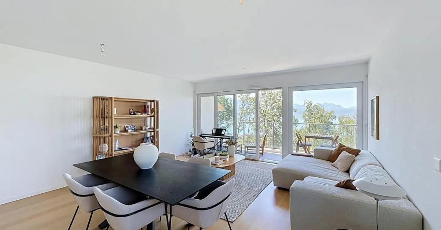 Wunderschöne Wohnung mit Seeblick - Foto 1 von 9