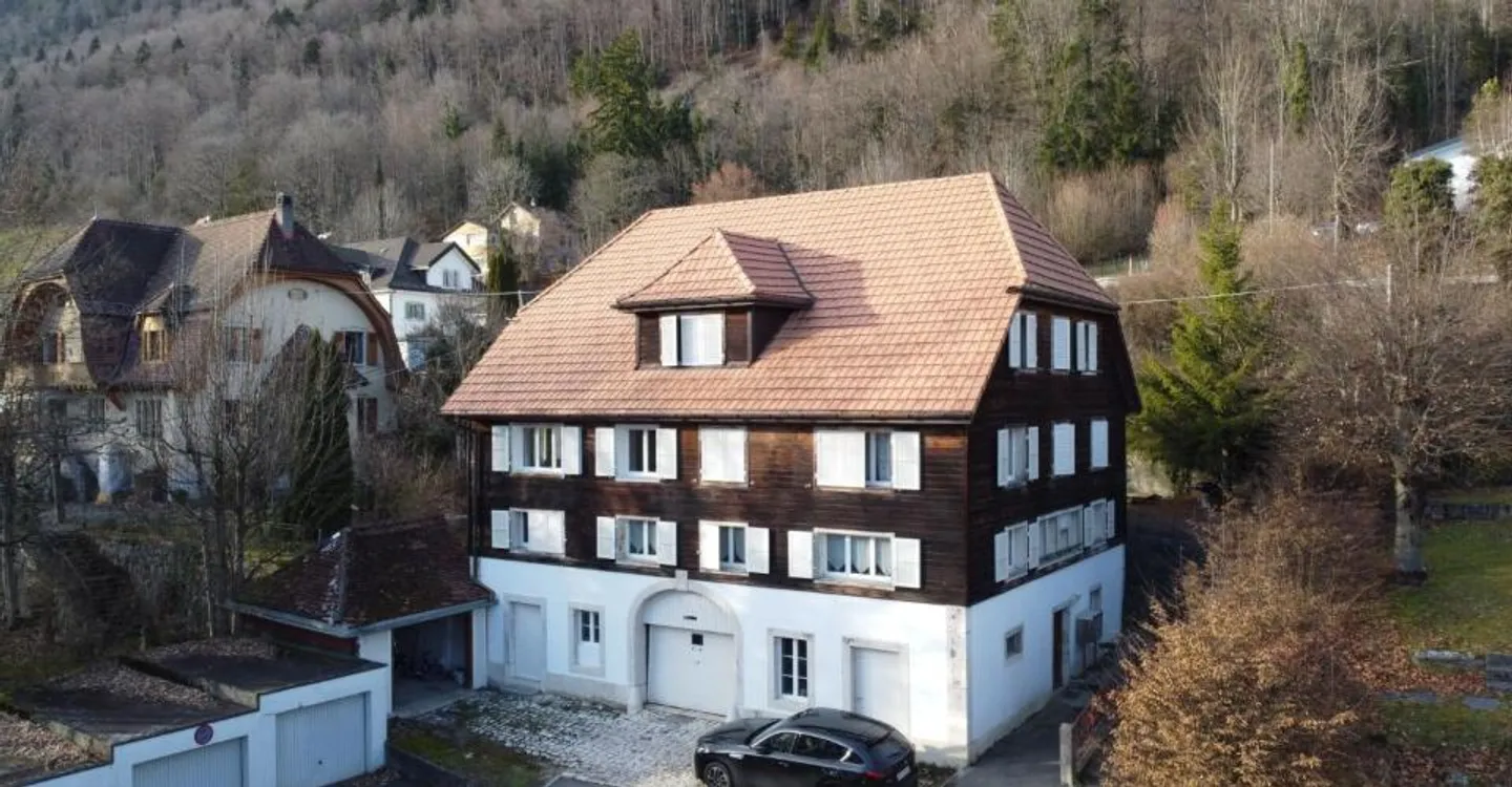 St-Imier, Gebäude mit 6 Wohnungen - 5,79% Rendite - Foto 2 von 6