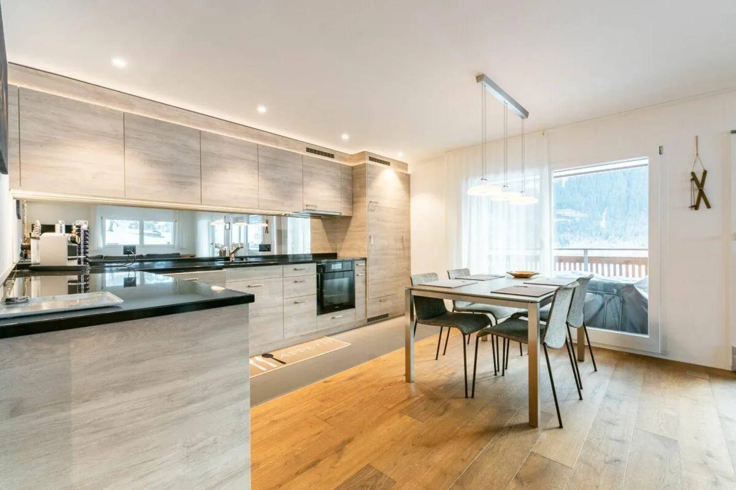 Grindelwald : Appartement de vacances calme de 3,5 pièces avec balcon et jardin... - Photo 4 sur 18