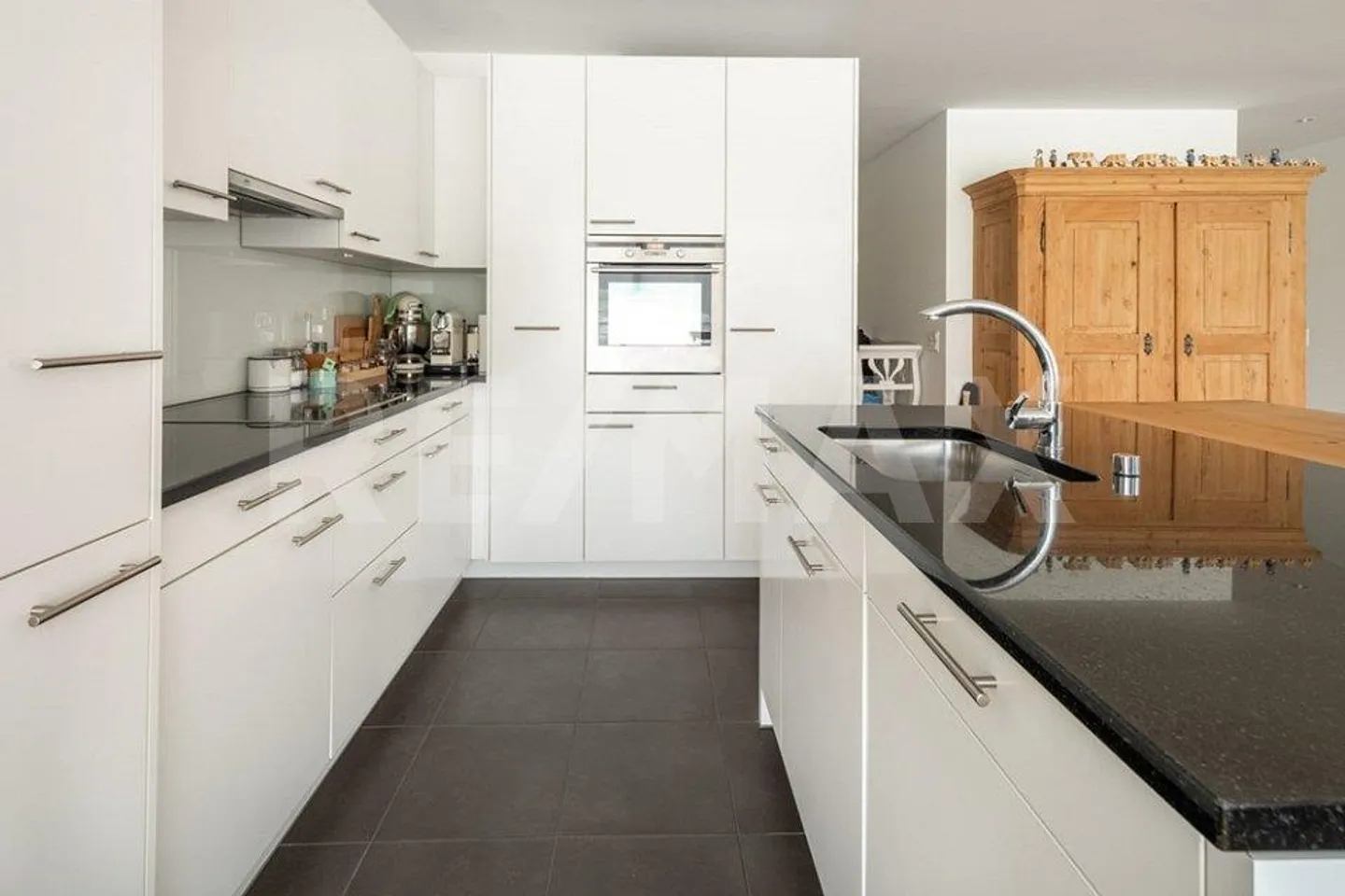 Appartement 4½ pièces au 1er étage (Est) - Photo 3 sur 13