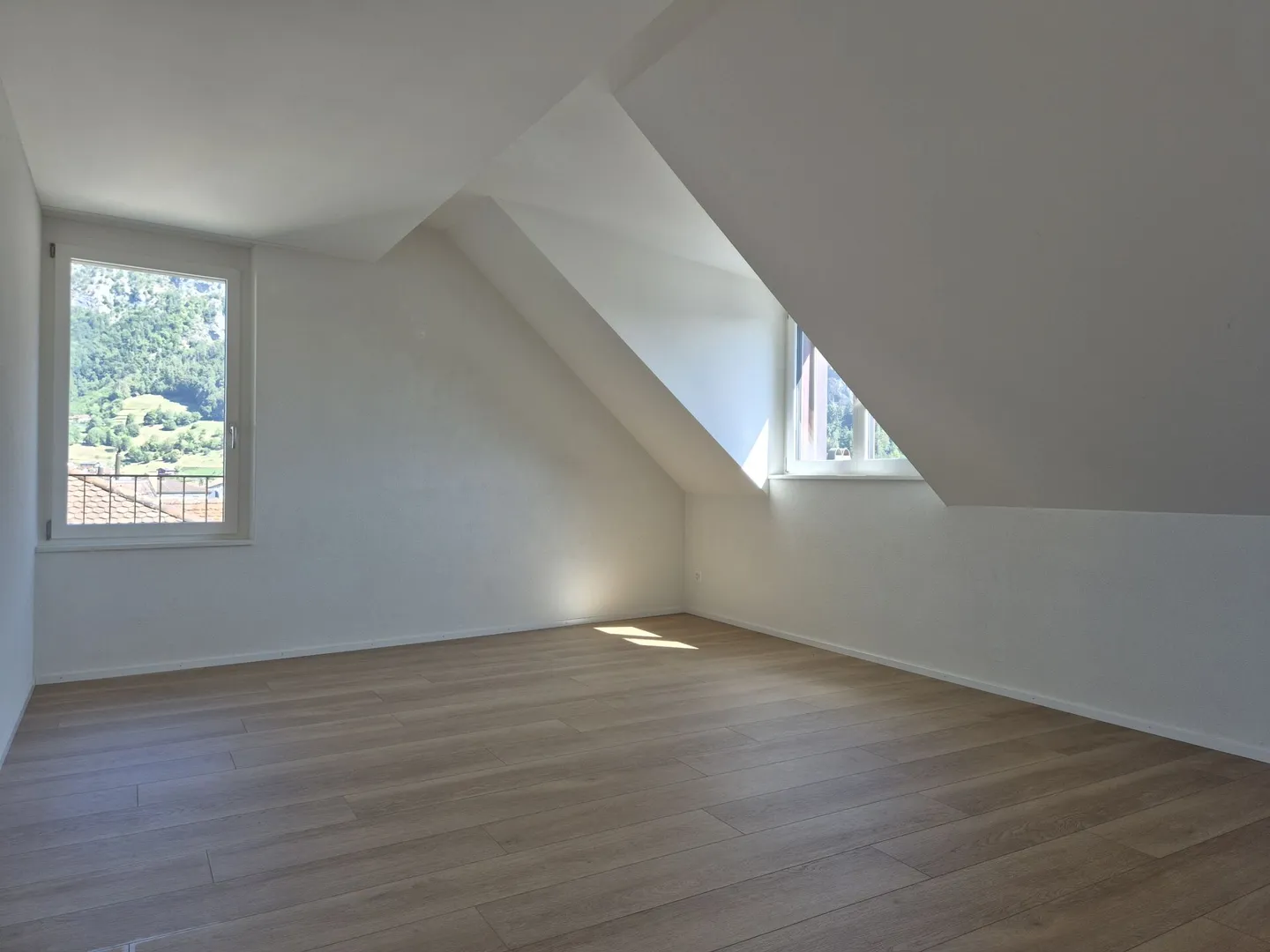 Moderne Maisonette-Wohnung mit Loggia - Foto 6 von 11