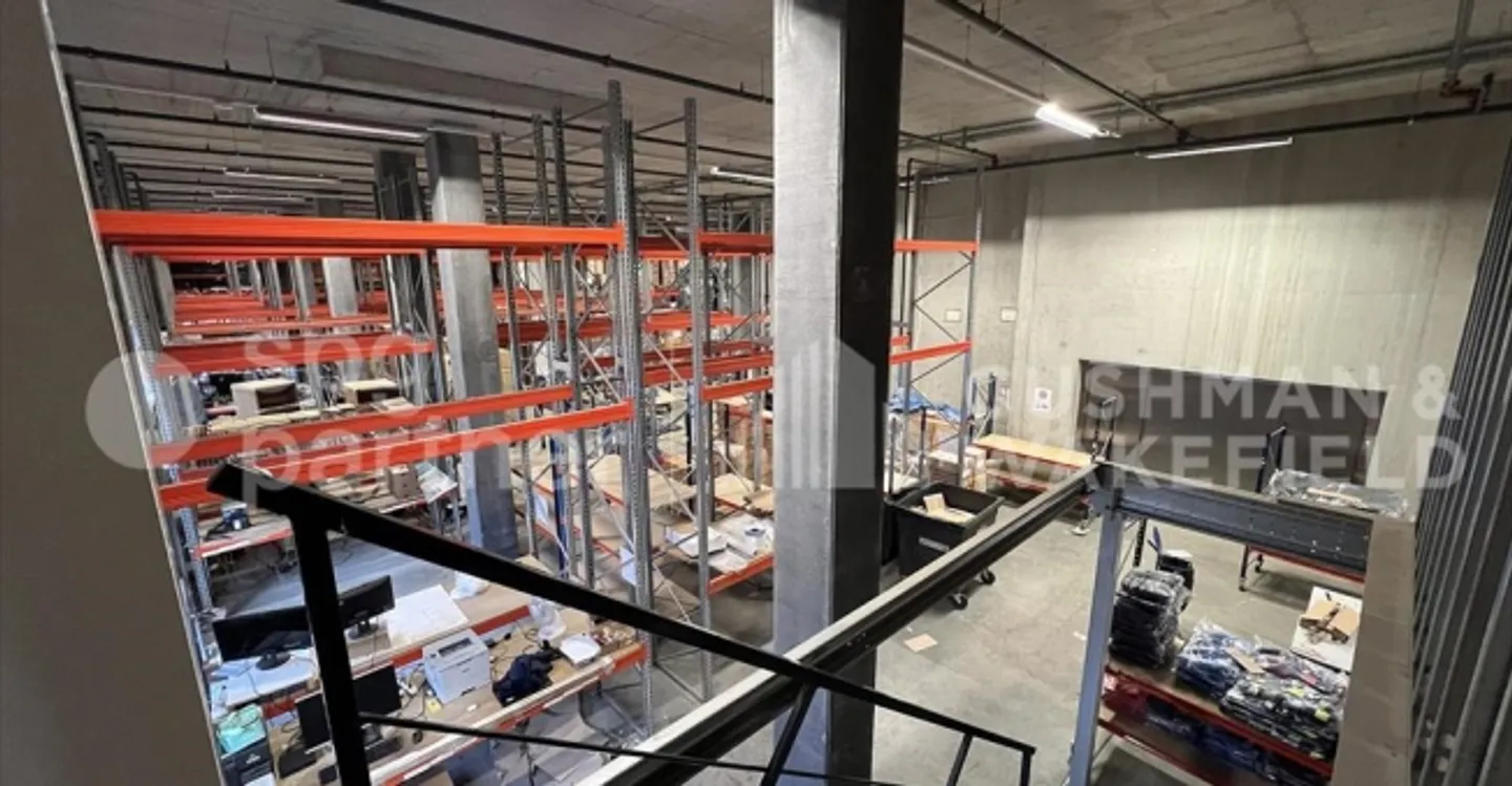 Deposito - Foto 5 di 10